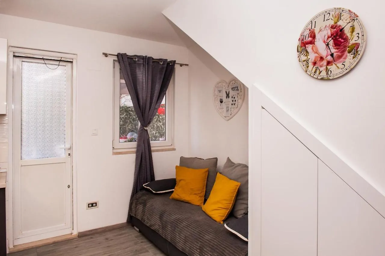 Miki - City Center Apartment With Large Balcony Split Kroatien